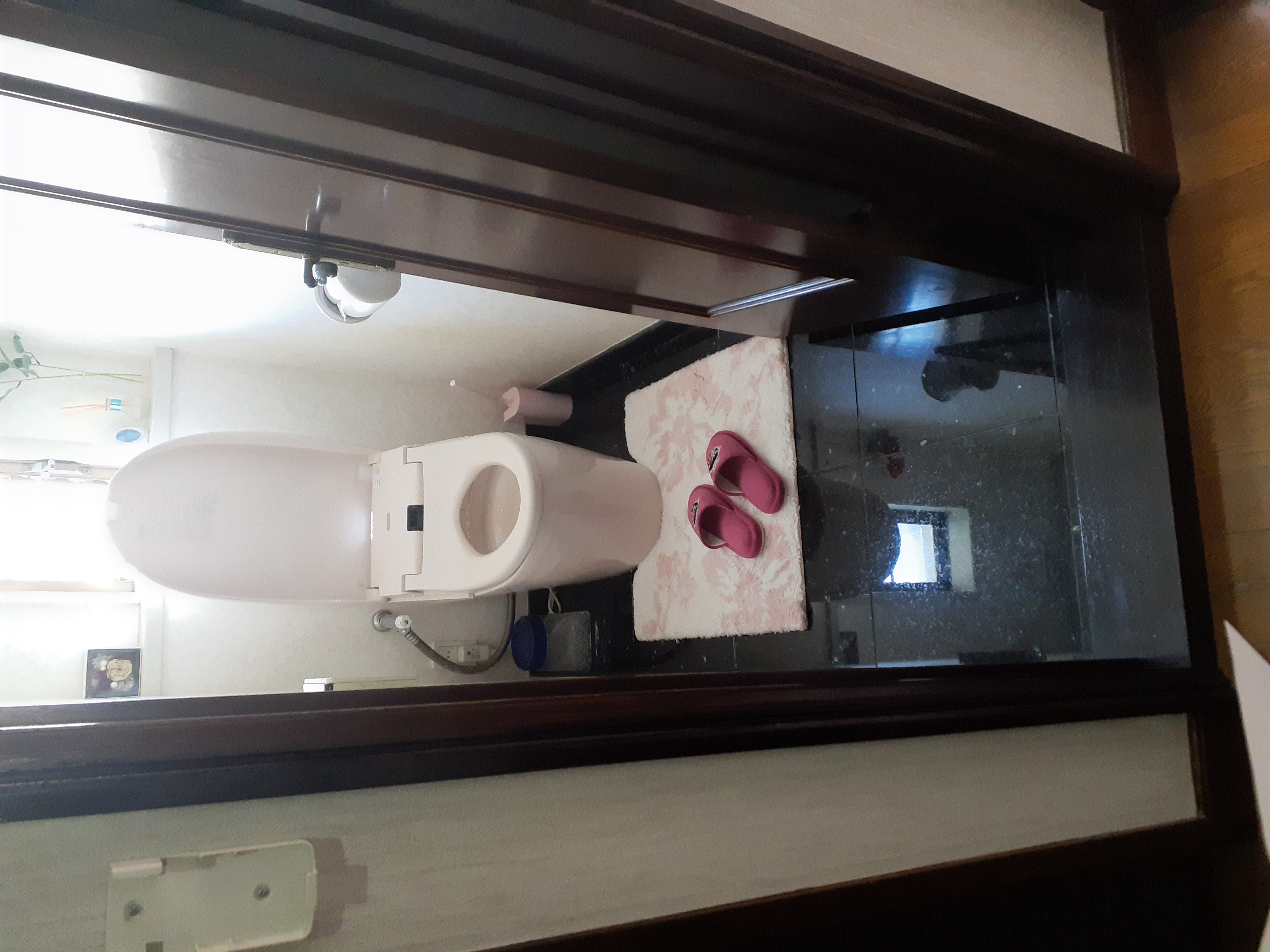 「明るく繋がりを感じながらホテルライクな空間に」F様邸