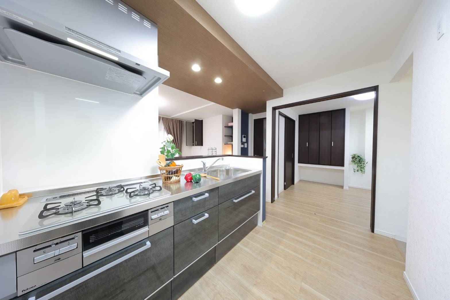 「古い設備を一新し、快適な居住空間に」S様邸